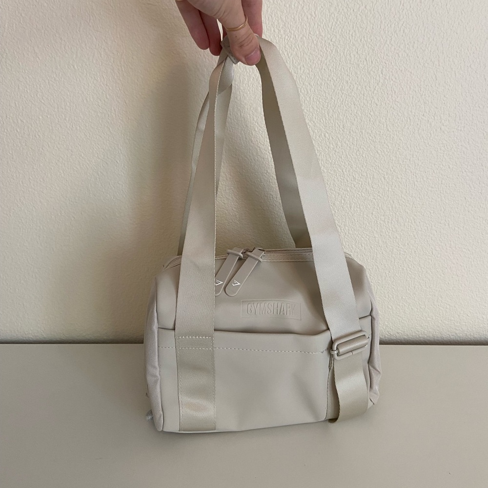 NWT Gymshark Everyday Mini Bag Pebble Grey